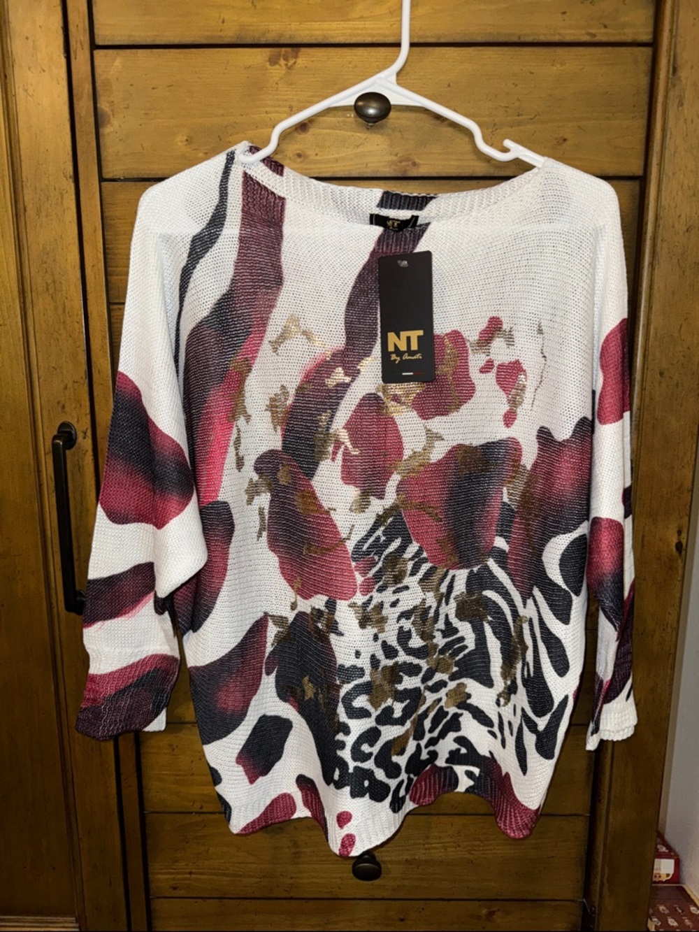White and Wine Abstract Print Knit Top